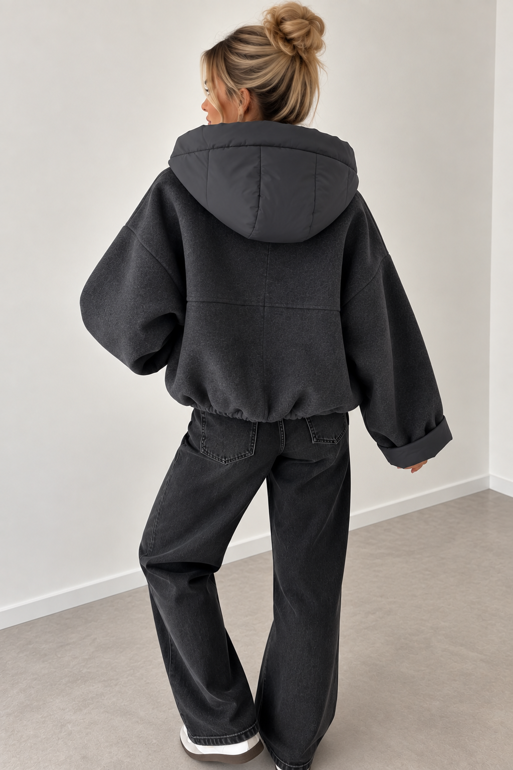 Dark grey oversized wool and cashmere jacket – detachable hood and side pocket detail – Darivé Select